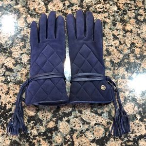 Ugg suede and leather gloves. EUC size Small